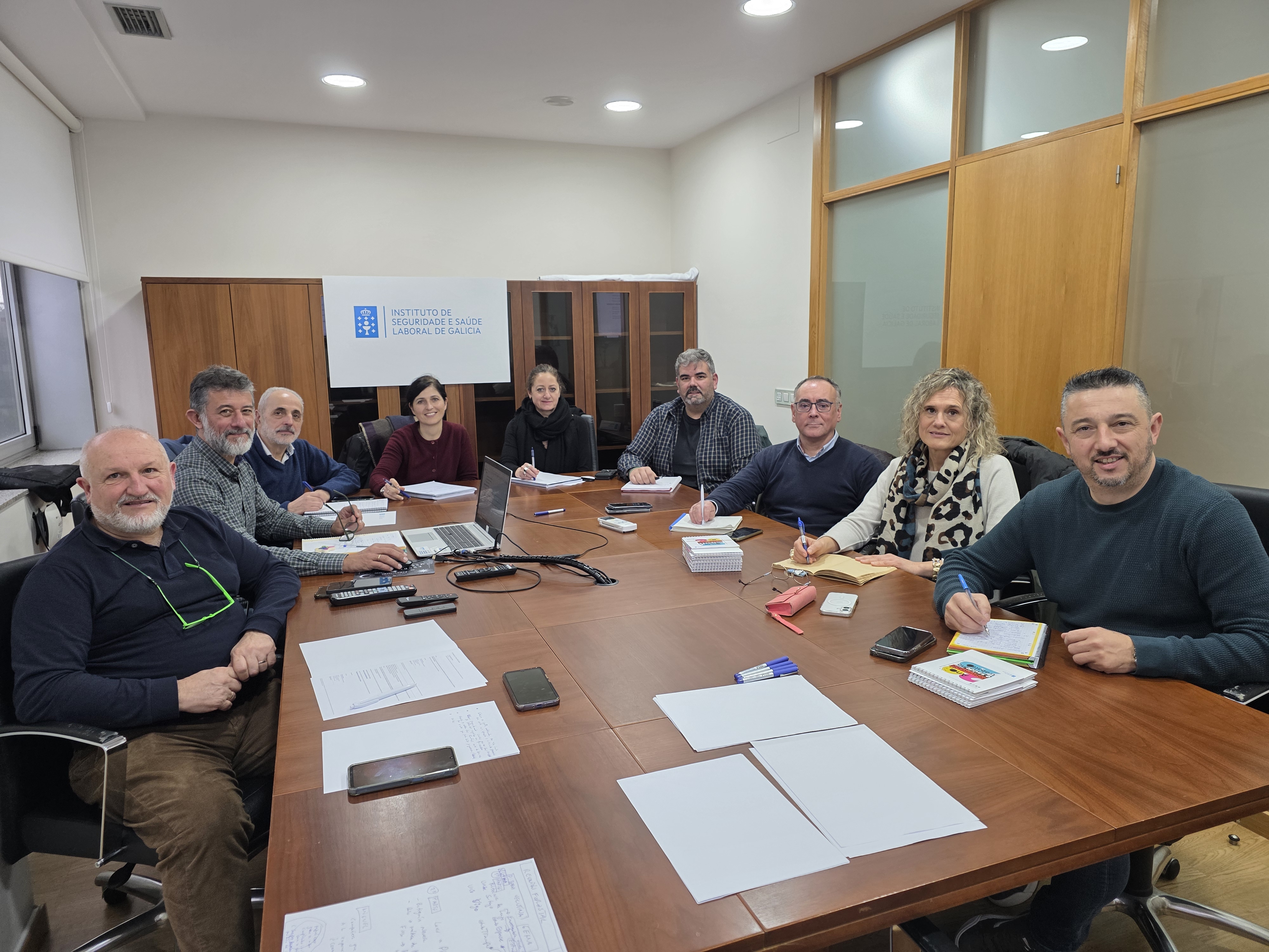 imaxe reunión grupo forestal