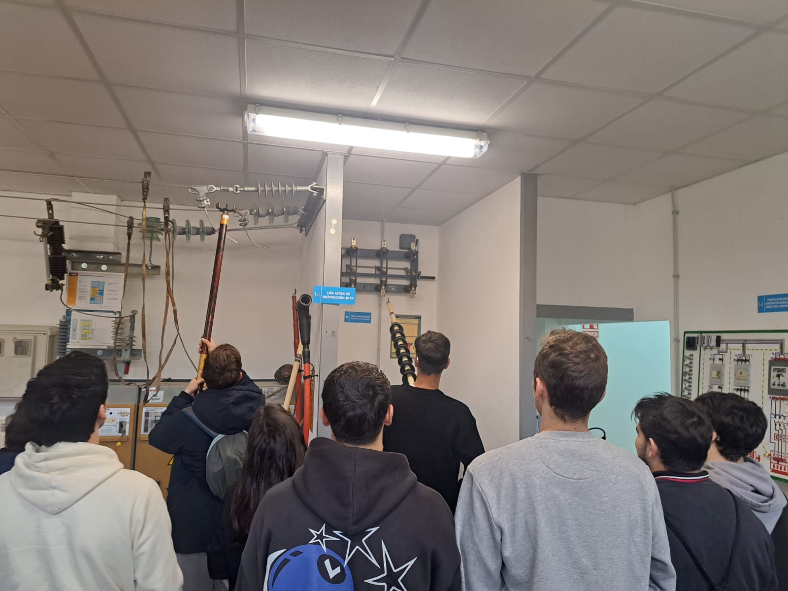 imaxe visita aula de risco eléctrico