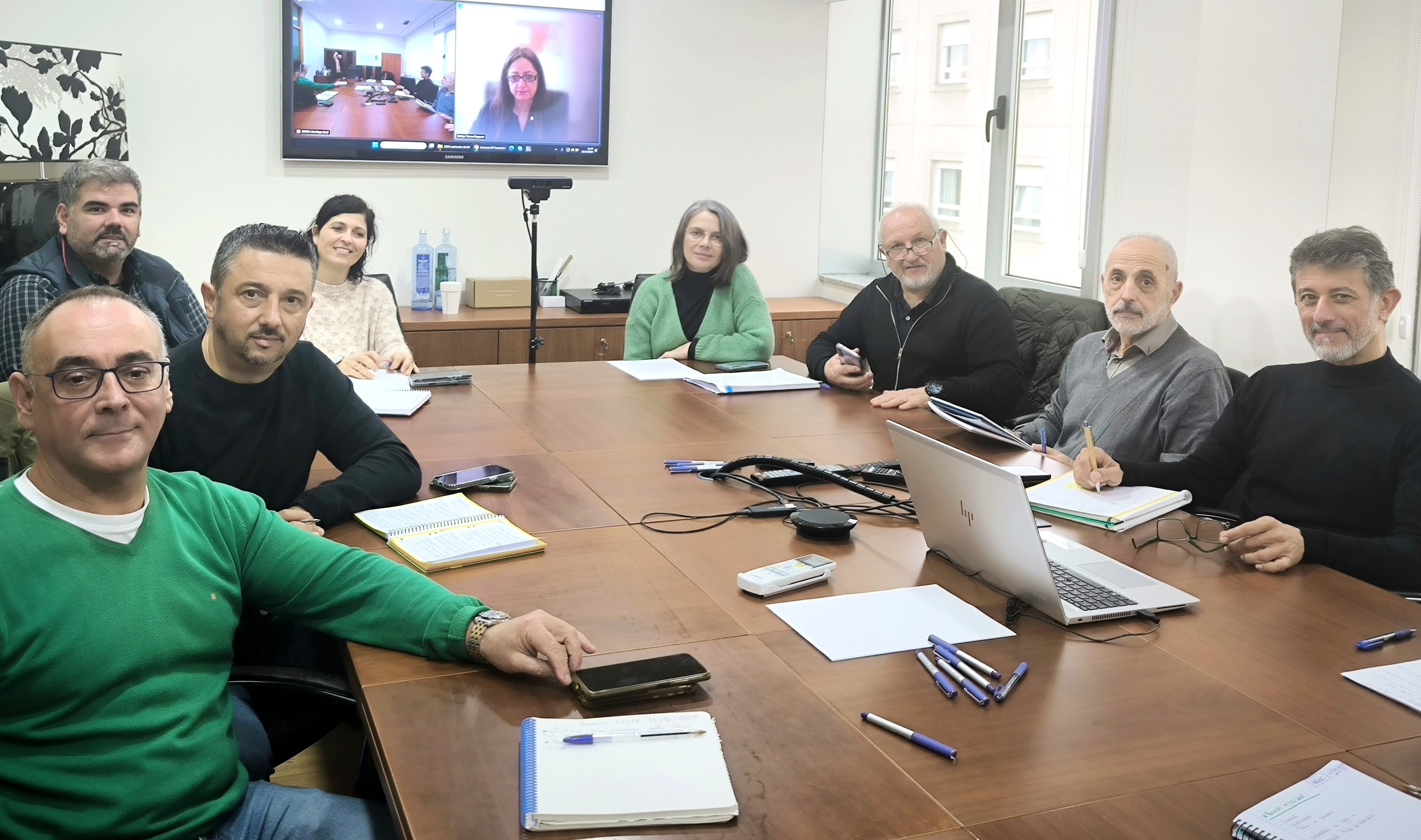 imaxe reunión grupo forestal