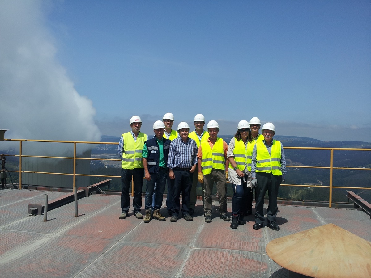 Visita del ISSGA a la mina de Limeisa y a la central términa de Meirama