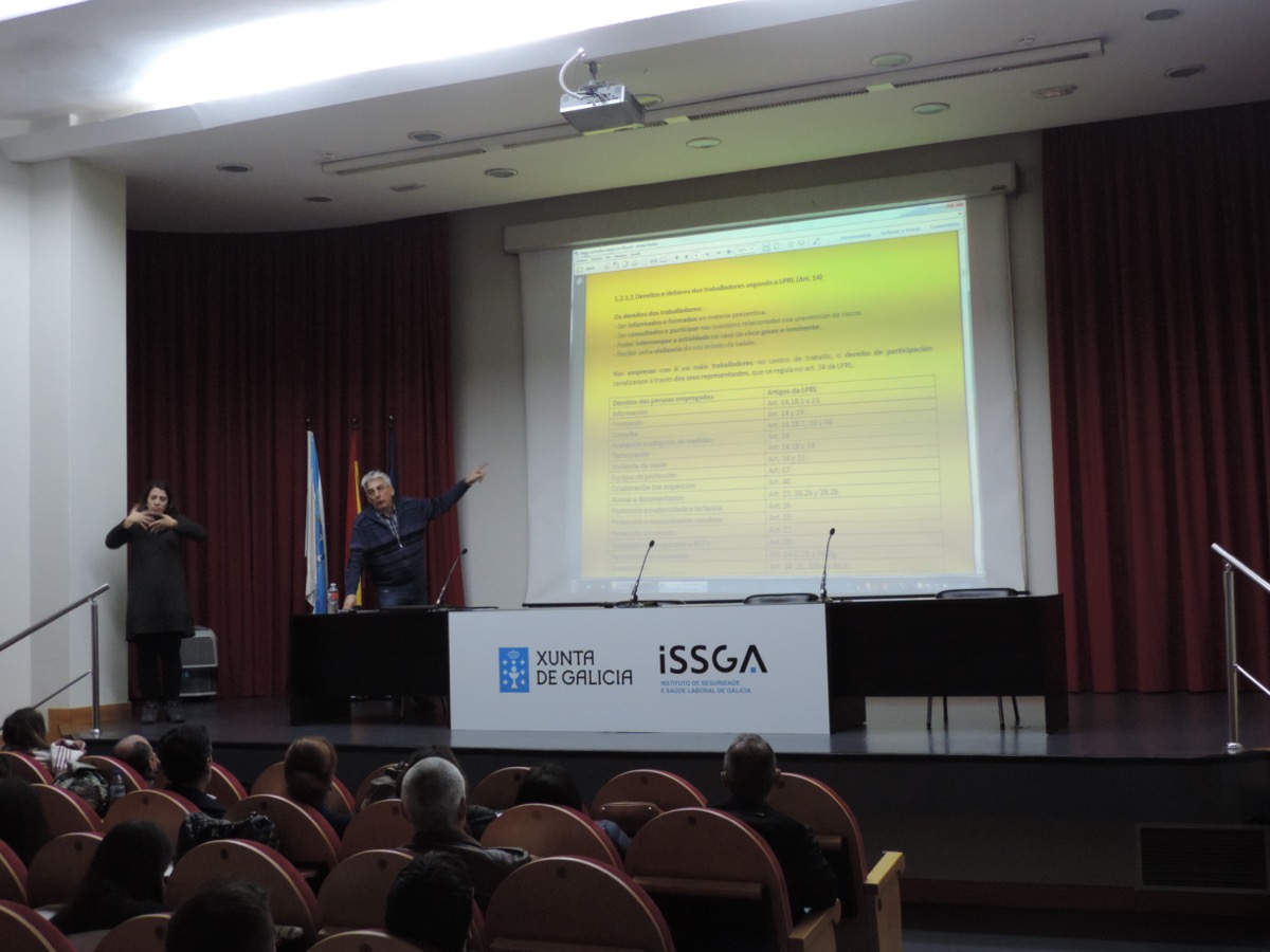 El Centro Issga de Pontevedra acoge esta semana un curso básico de prevención de riesgos laborales