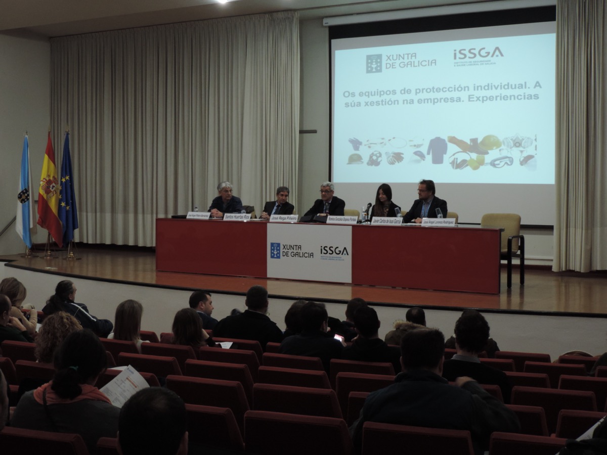 O Centro Issga da Coruña acolleu á segunda das xornadas sobre equipos de protección individual con máis de 100 asistentes