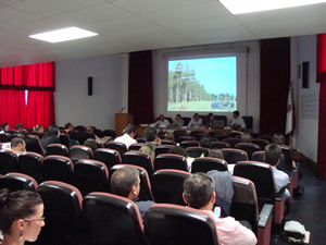 Celebración de la jornada técnica de prevención de riesgos laborales en los sectores agropecuario y forestal en el centro del Issga de Lugo