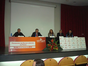 El ISSGA reúne en Rande a técnicos de los institutos de seguridad y salud laboral de Galicia, Asturias, País Vasco, Cantabria e INSHT en un curso para el sector pesquero
