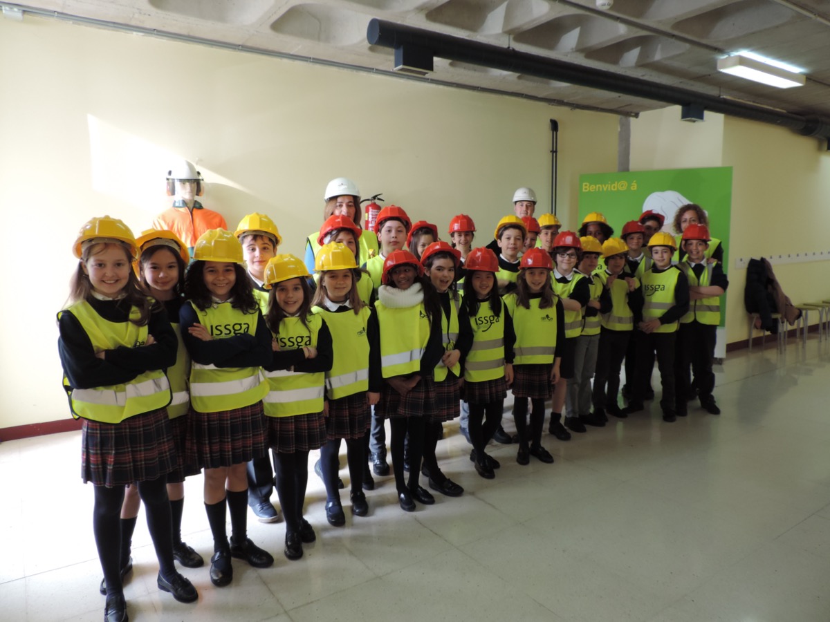 Os alumnos da Escola Santa María del Mar da Coruña visitaron a Escola Galega de Prevención do ISSGA